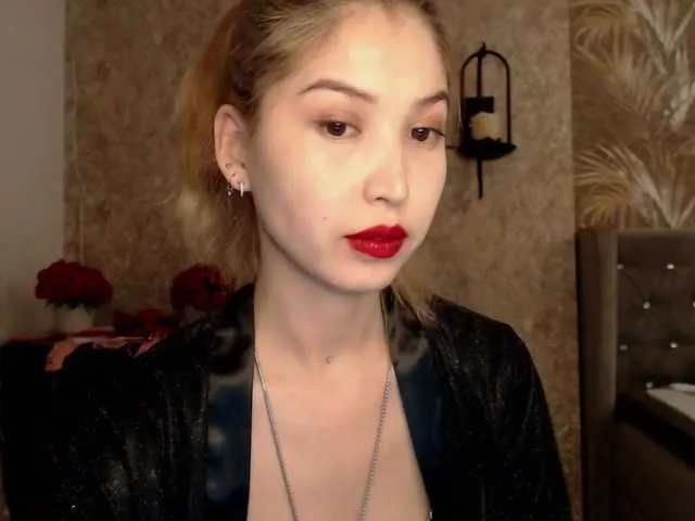 Live sex webcam photo for ShowMGO #273052349