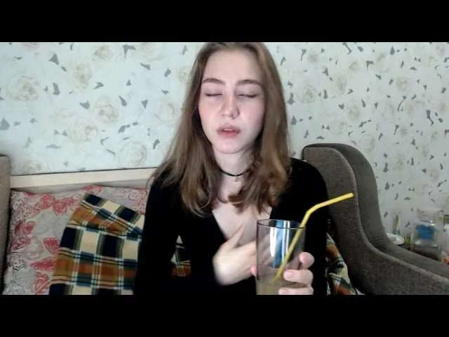 Live sex webcam photo for Shrimproll #273950754