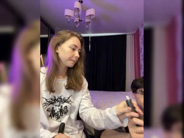 Live sex webcam photo for Shrimprolls #288064827