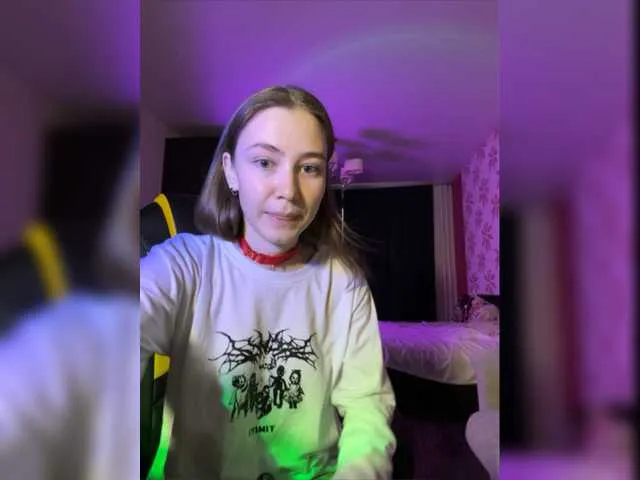 Live sex webcam photo for Shrimprolls #288064831
