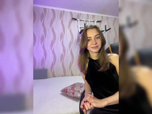 Live sex webcam photo for Shrimprolls #289400616