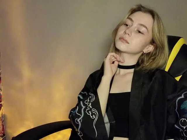 Live sex webcam photo for Shrimprolls #290517500