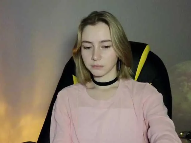 Live sex webcam photo for Shrimprolls #290524577