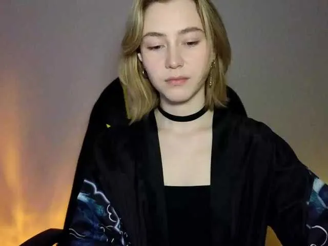 Live sex webcam photo for Shrimprolls #290545996