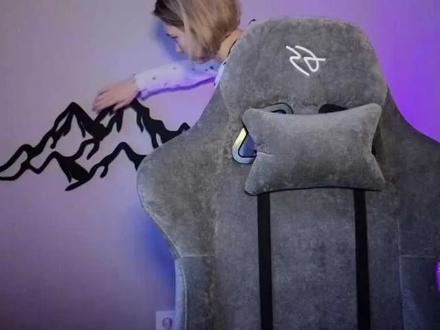 Live sex webcam photo for Shrimprolls #290646326