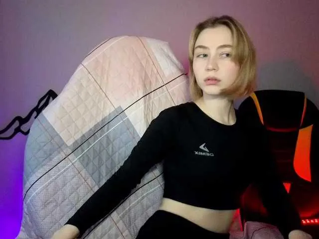 Live sex webcam photo for Shrimprolls #290738220