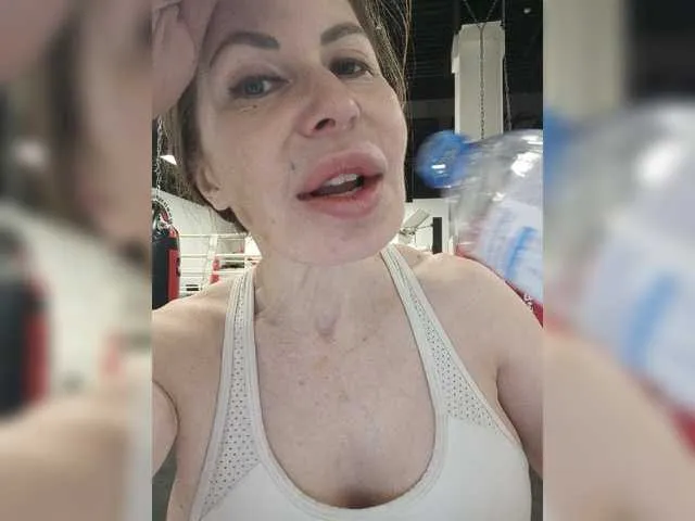 Live sex webcam photo for ShurochkaTV #275913157