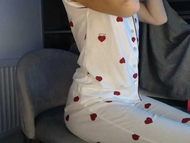 Live sex webcam photo for Shy-SweetGirl #272426301