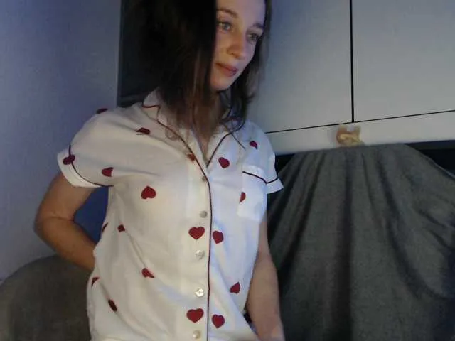 Live sex webcam photo for Shy-SweetGirl #272676886