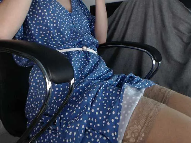 Live sex webcam photo for Shy-SweetGirl #272688370