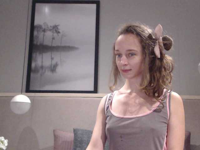 Live sex webcam photo for Shy-SweetGirl #274240760