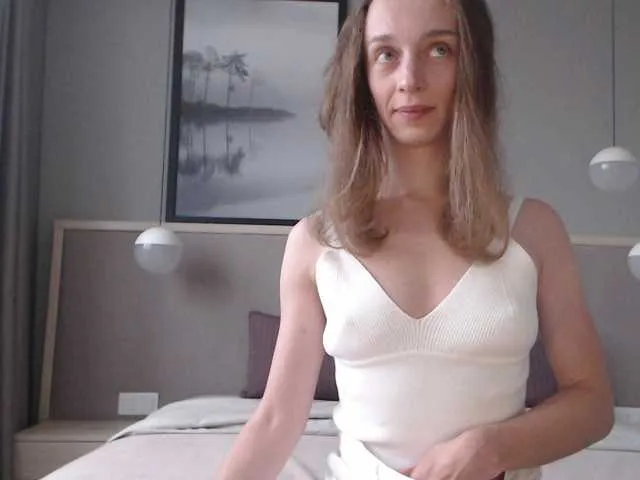 Live sex webcam photo for Shy-SweetGirl #275491918