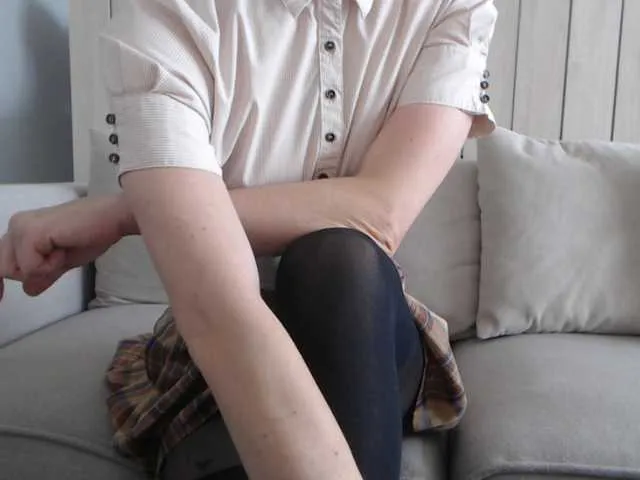 Live sex webcam photo for Shy-SweetGirl #277206565