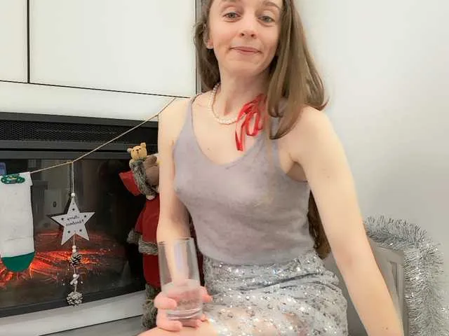 Live sex webcam photo for Shy-SweetGirl #292573103