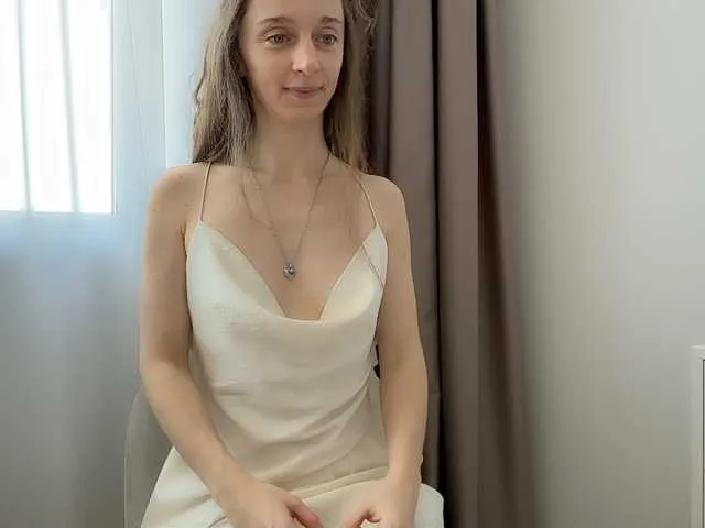 Live sex webcam photo for Shy-SweetGirl #293085868
