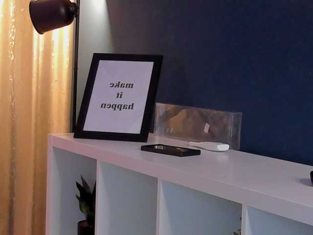 Live sex webcam photo for ShyCollegeBB #291918193