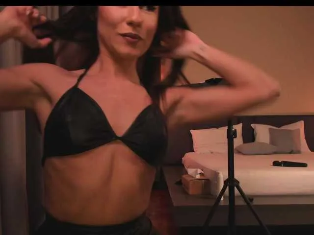 Live sex webcam photo for ShySara #293082258