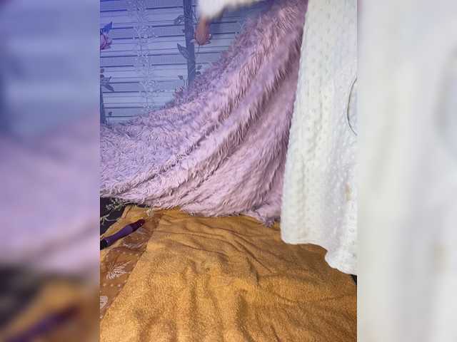 Live sex webcam photo for ShySexyBaby #272466390