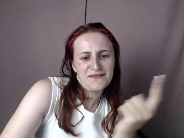 Live sex webcam photo for ShyShy1 #288117348