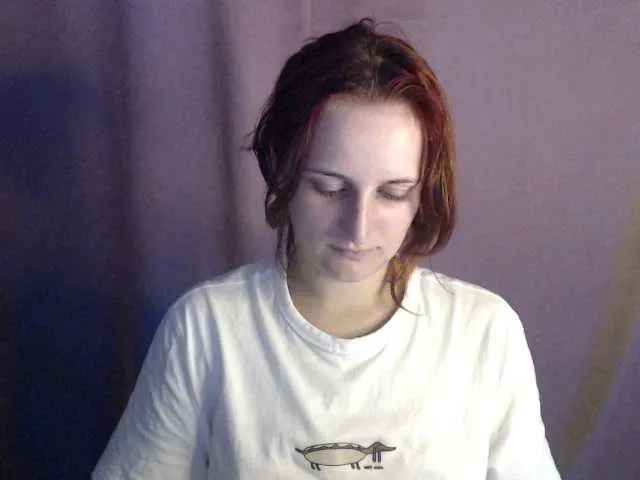 Live sex webcam photo for ShyShy1 #289326690