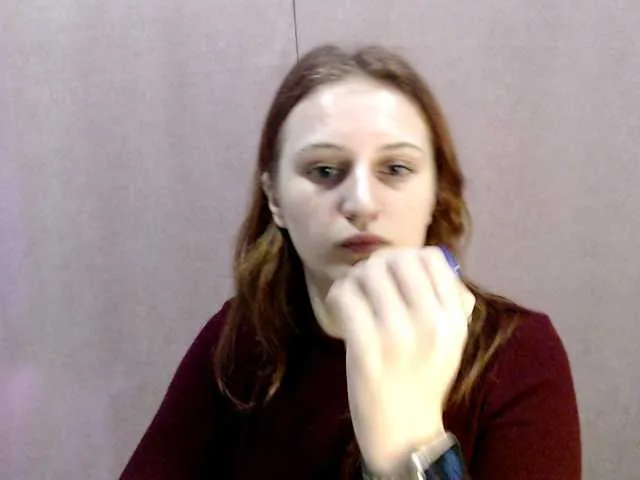Live sex webcam photo for ShyShy1 #290315356