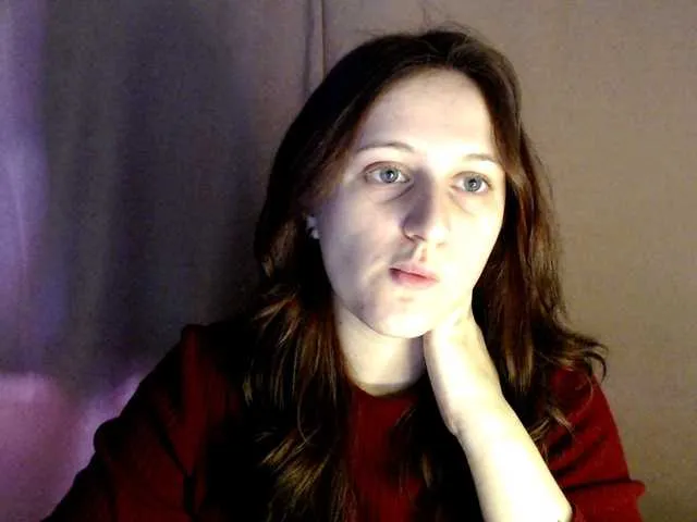 Live sex webcam photo for ShyShy1 #290380953