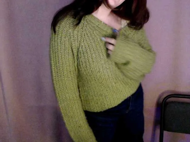 Live sex webcam photo for ShyShy1 #290467276