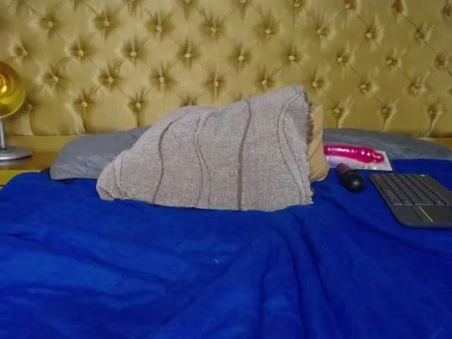 Live sex webcam photo for Sia-37 #272200816