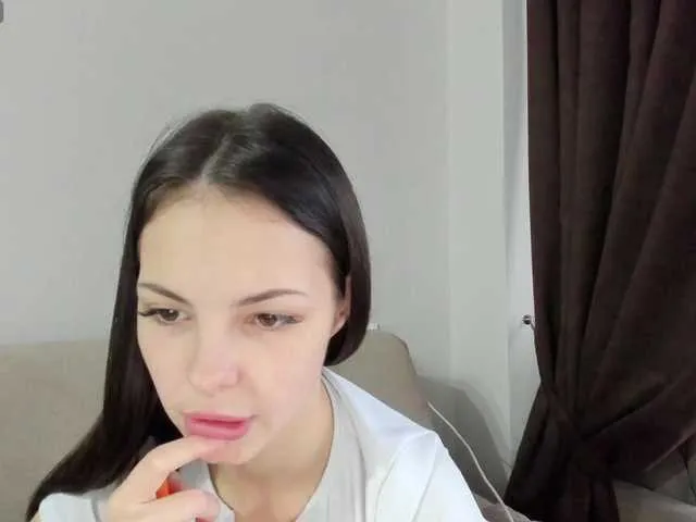 Live sex webcam photo for Sia-small #276941070