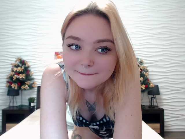 Live sex webcam photo for SiaPixie #288077998