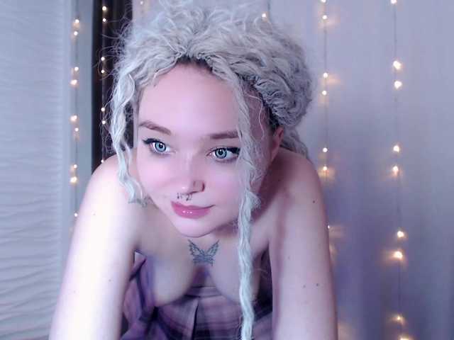 Live sex webcam photo for SiaPixie #288078033