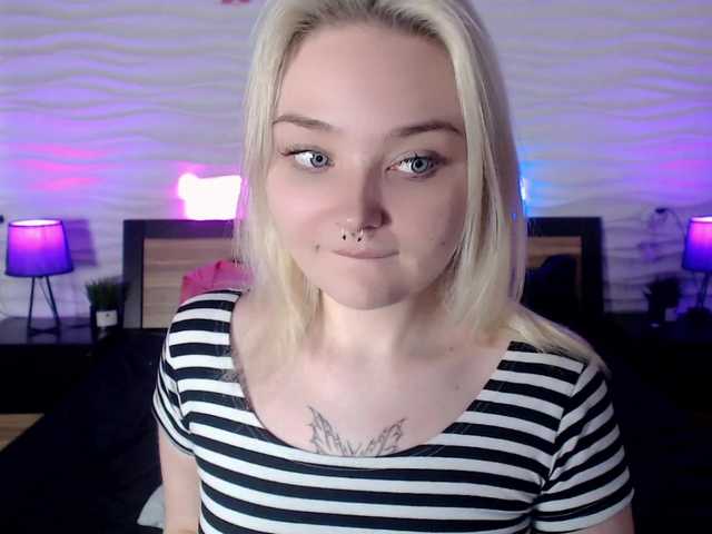 Live sex webcam photo for SiaPixie #288078088