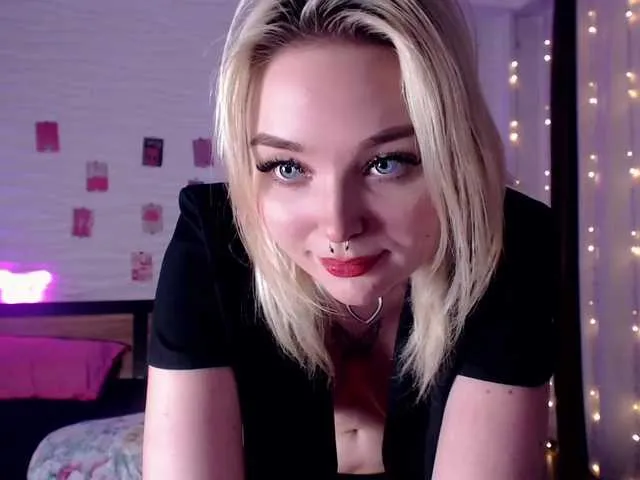 Live sex webcam photo for SiaPixie #288078108