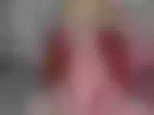 Live sex webcam photo for Siennaluxx #292219451
