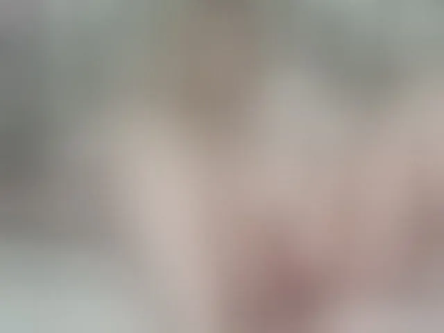 Live sex webcam photo for Siennaluxx #293380945