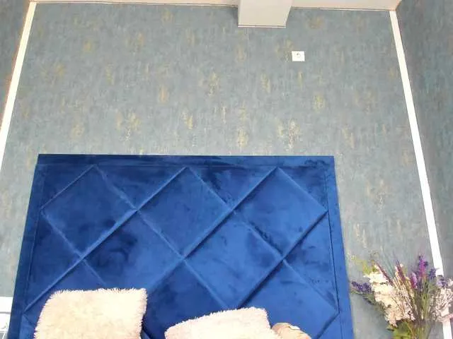 Live sex webcam photo for SierraBlazee #278014869