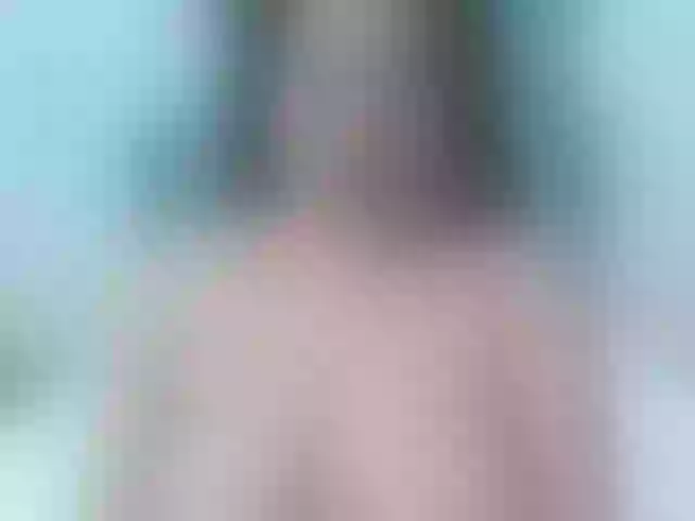 Live sex webcam photo for SiiaRey #273928565