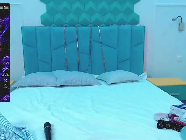 Live sex webcam photo for SiiaRey #274460569