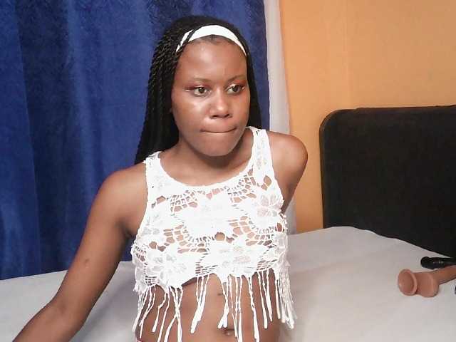 Live sex webcam photo for SilkyTouchB #292255750