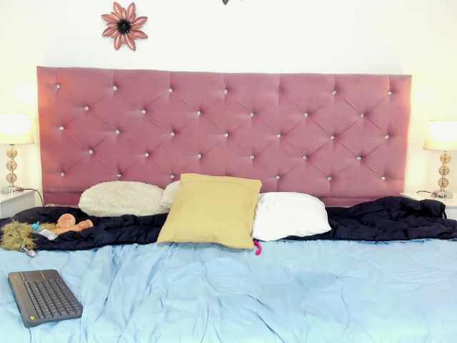 Live sex webcam photo for SilvanaVans #272924837