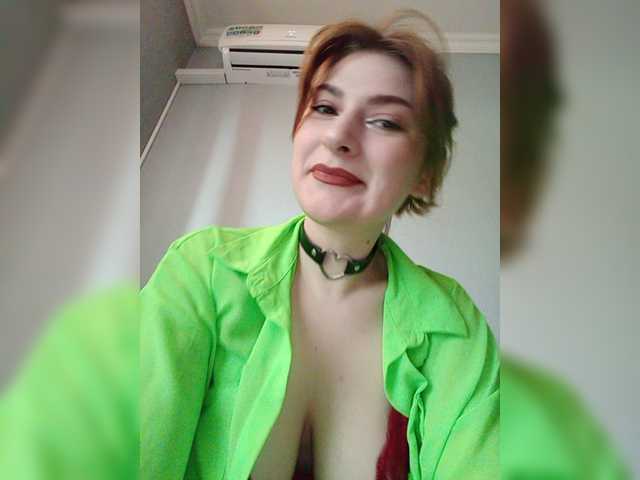 Live sex webcam photo for SilviaGrace #277957133