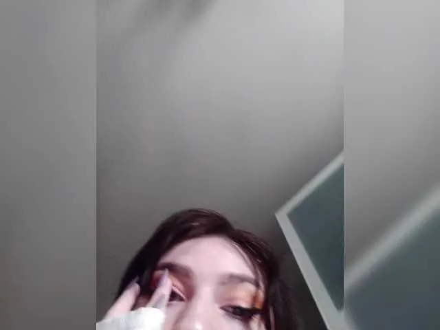 Live sex webcam photo for SilviaGrace #290582674