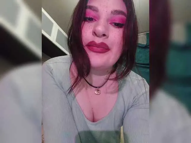 Live sex webcam photo for SilviaGrace #290973248