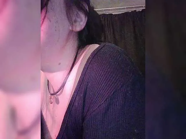 Live sex webcam photo for SilviaGrace #291735301