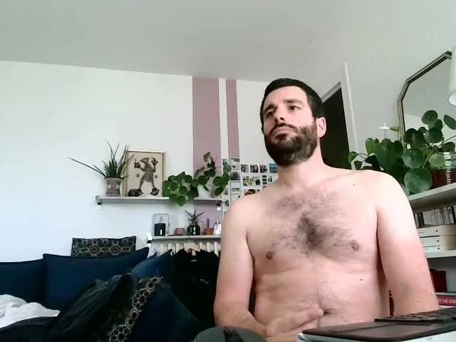 Live sex webcam photo for Simon-Tem #291104241