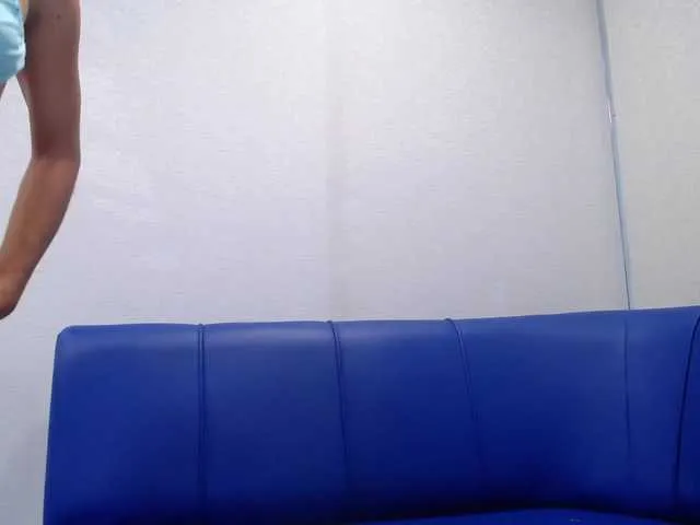 Live sex webcam photo for SimoneToprak #275533487