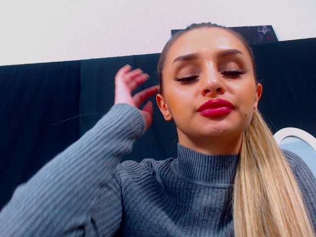 Live sex webcam photo for SinAnnie #273066310