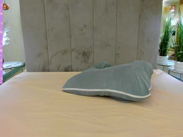 Live sex webcam photo for SinDiamond #277178452