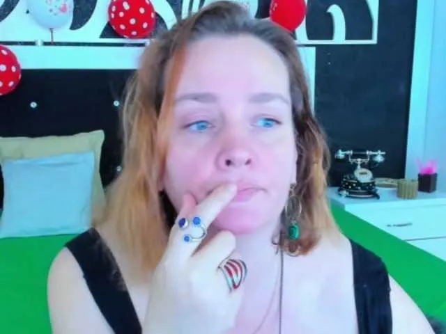 Live sex webcam photo for SinFulTitsDD #277500711