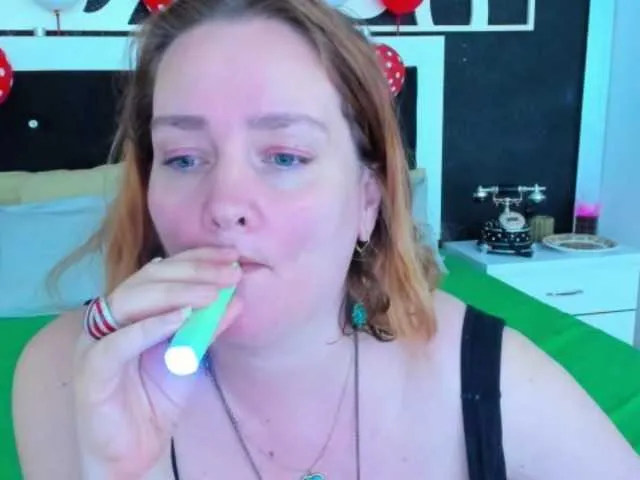 Live sex webcam photo for SinFulTitsDD #277524149